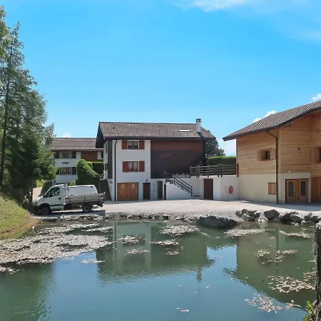 La Gouille Apartment *